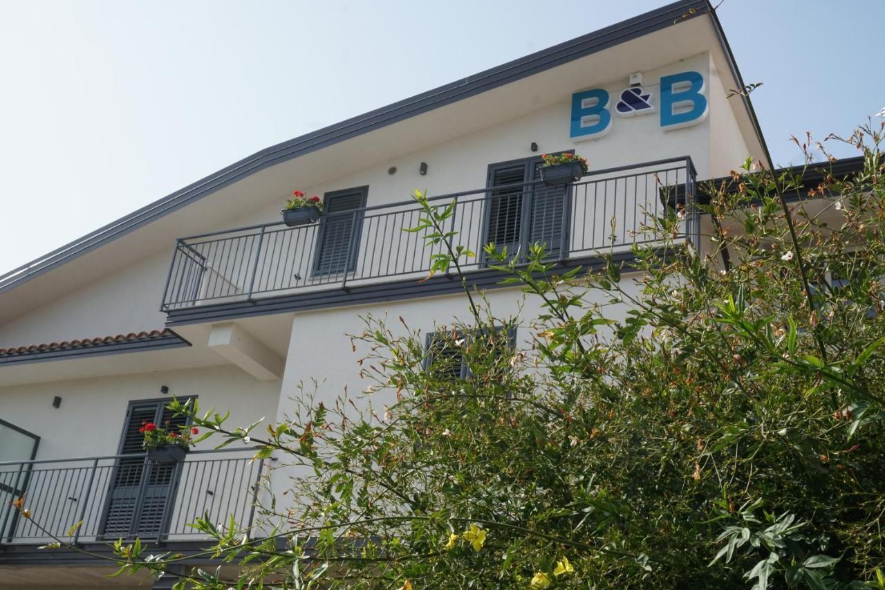 B&B Pitagora Roseto Capo Spulico Exterior foto